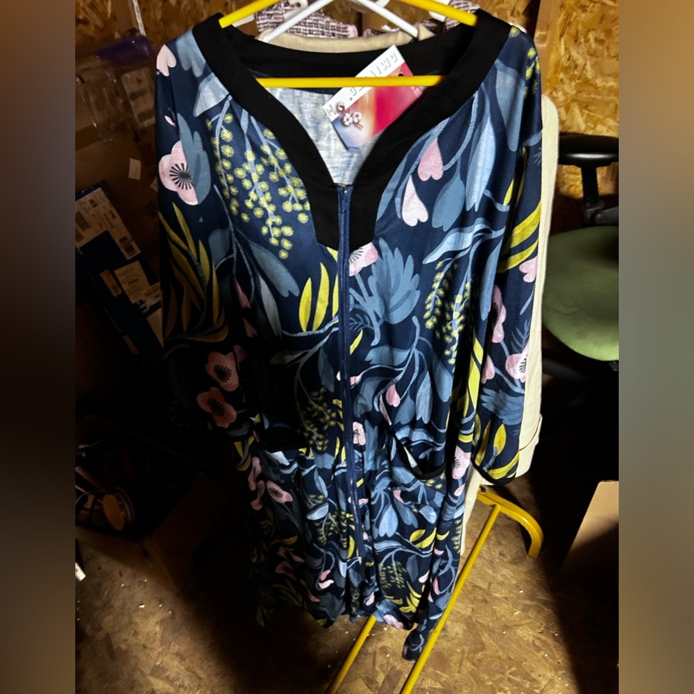 Women’s robe/ dress mumu